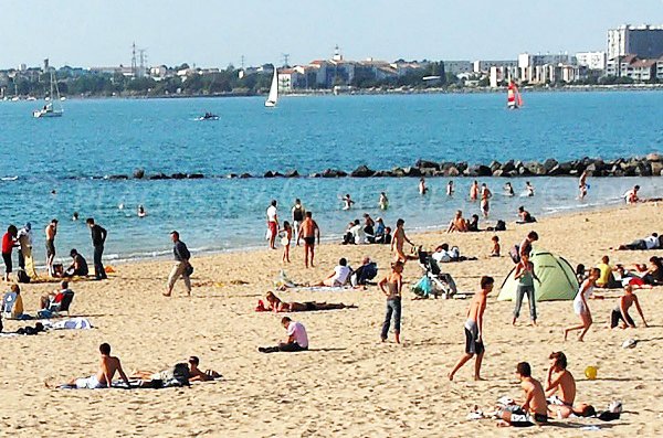 Spiaggia nel quartiere di Minimes a La Rochelle