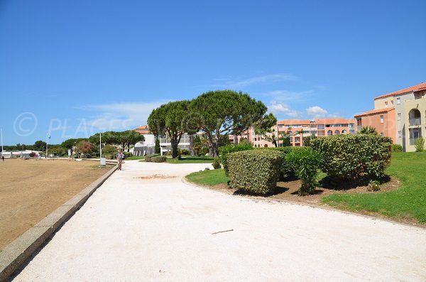 Sentier le long de la plage de Miramar à La Londe