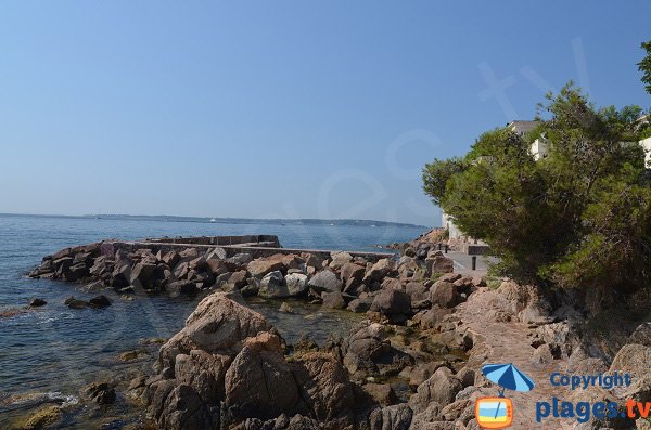 Path and port of King Fahd's villa in Golfe Juan