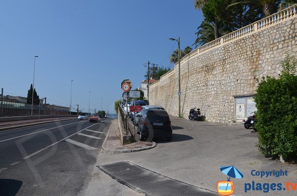 Parkplatz am Strand von La Mirandole - Vallauris