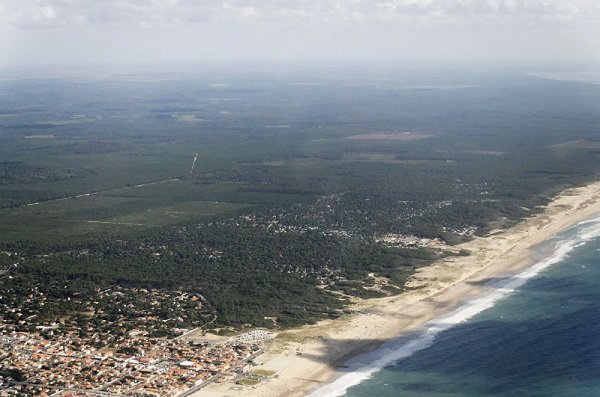 Photo of aerial south beach in Montalivet