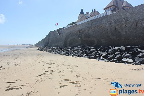 Photo of Montgomery beach in Arromanches