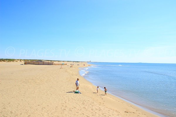 Plage de Vendres au niveau de la Jetée de l'Aude