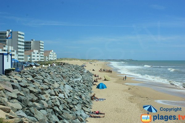 Photo of Mouettes beach with seafront of St Hilaire de Riez