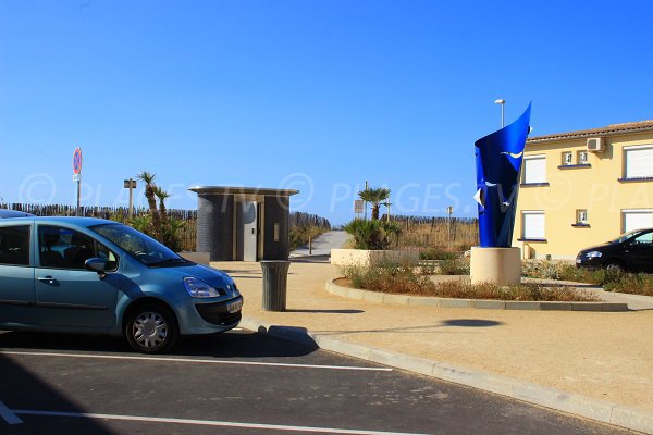 Parking of the west beach in Valras