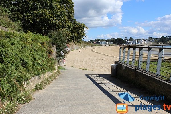 Entrée ouest de la plage du Moulin Blanc - Brest