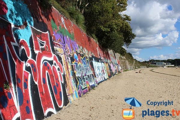 Mur de protection de la plage du Moulin Blanc - Brest