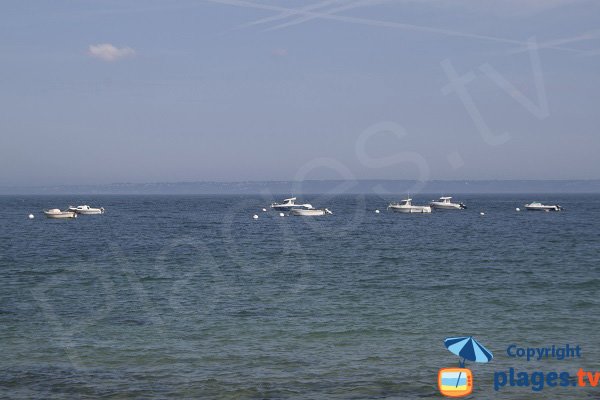 Vue depuis la plage de Guimaec vers Locquémeau et Beg-Léguer