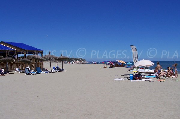 Paillote sur la plage du Mouret à Leucate