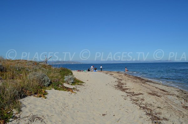 Beach on the point of the Moutte