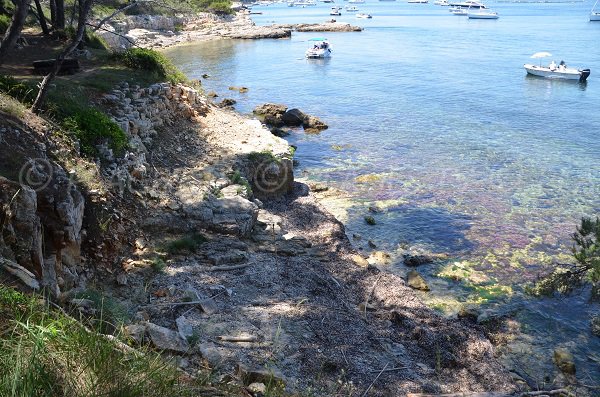 Crique sur les Iles de Lérins, Les Myrtes