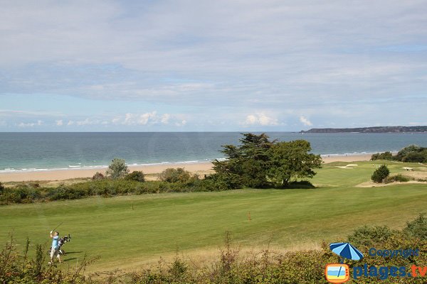 Golf of Pléneuf Val André and its beach