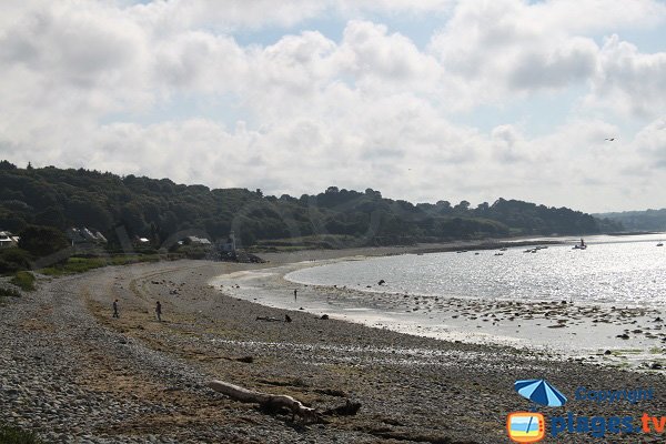 Plage de Nantouar de Louannec en direction de Perros Guirec