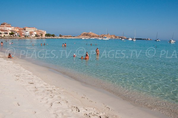 Plage Napoléon à l'Ile Rousse en Corse