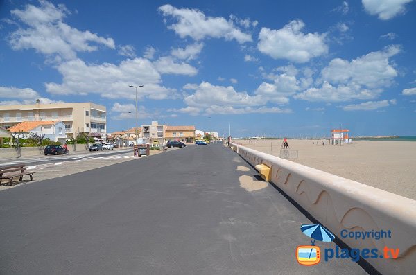 Plage de Narbonne-Plage dans le centre-ville