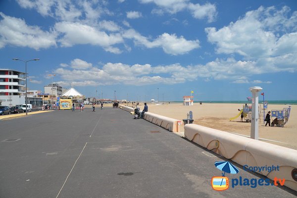 Spiaggia Terrasses de la Mer a Narbonne in Francia