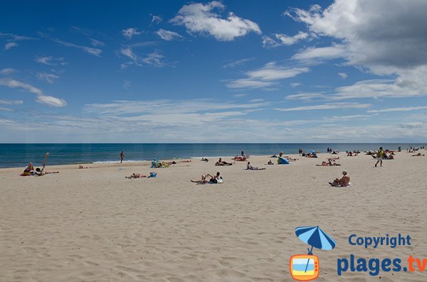 Plage naturiste du Cap d'Agde côté Marseillan