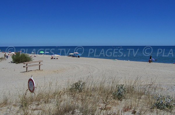 Plage plublique naturiste à Leucate