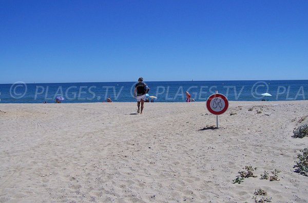 Plage centrale de la zone naturiste de Port-Leucate