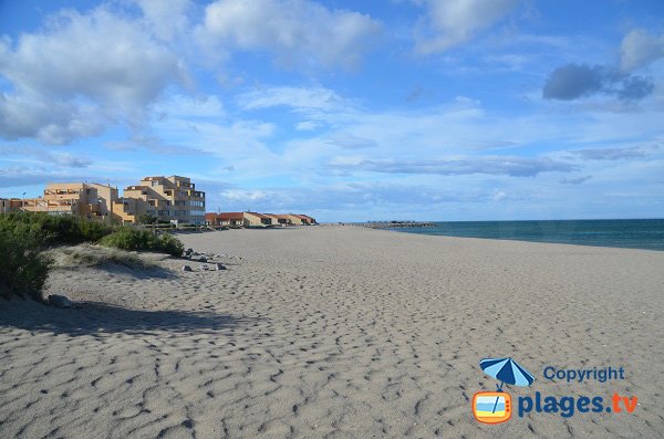 Grande spiaggia per nudisti a Leucate