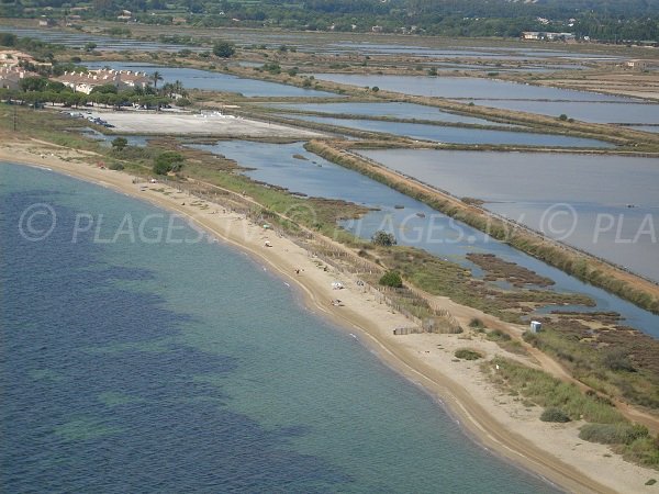 Plage naturiste des Vieux Salins à Hyères