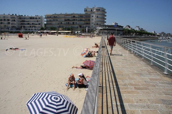 Plage de Pouliguen à côté de La Baule