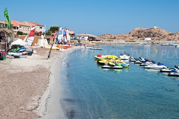 Foto spiaggia Nautique a l'île Rousse - Corsica