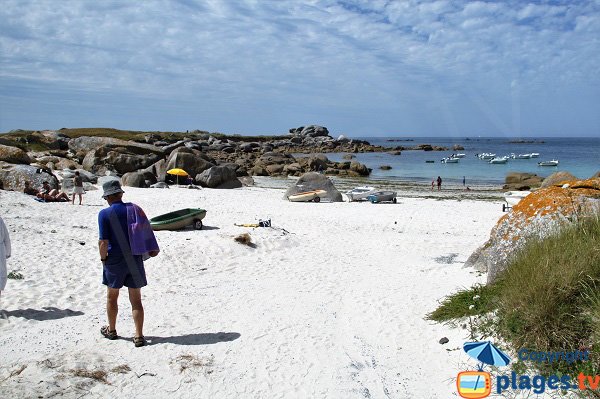 Crique à proximité de la presqu'île de Neiz Vran  à Kerlouan