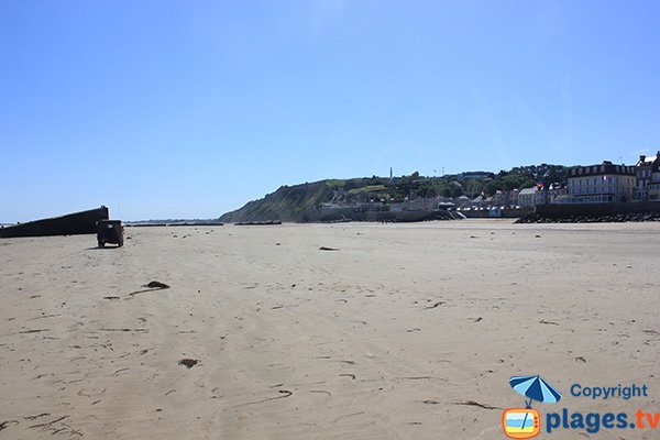 Arromanches and its artificial port