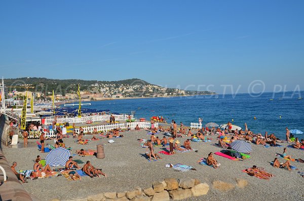 Parachute ascensionnel sur la plage de Nice