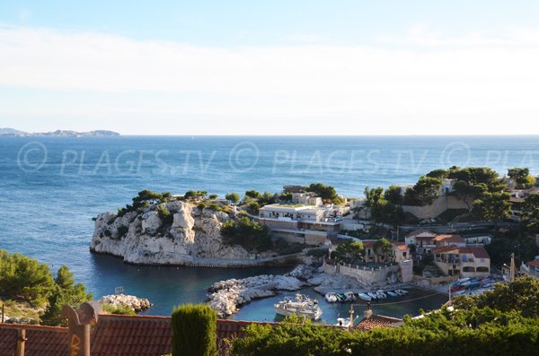 Foto della cala di Niolon sulla Costa Blu