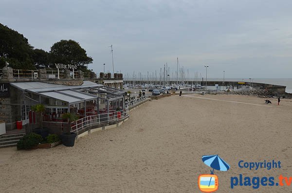 Restaurant sur la plage de Noeveillard à Pornic