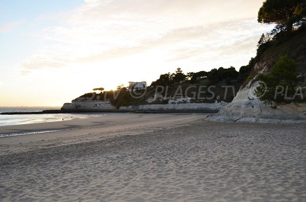 Coucher de soleil sur la plage des Nonnes