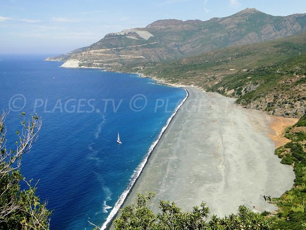 Plage de Nonza dans le Cap Corse