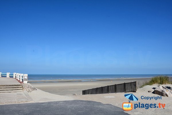 North end of the promenade dike in Quend-Plage