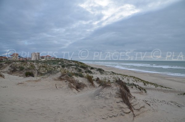 Plage Nord avec vue sur Soulac sur Mer