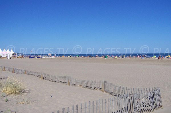 Plage privée sur la plage de St Pierre la Mer - Aude