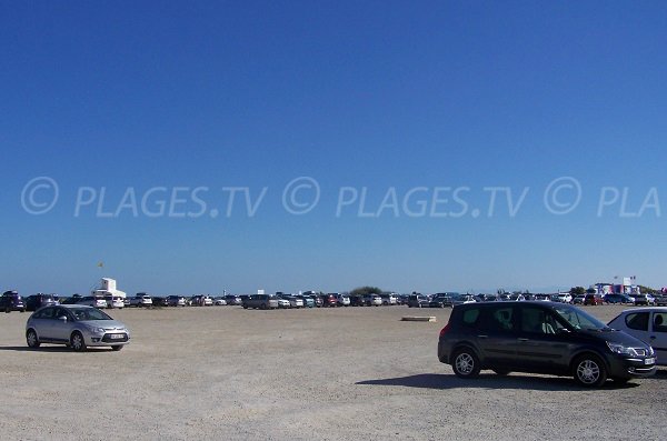 Parking of St Pierre sur Mer beach - North area