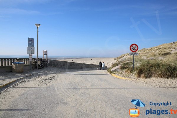 Accès à la plage Nord de Stella