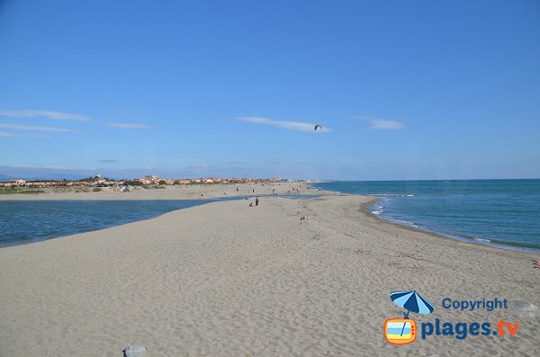 Photo de la plage nord de Torreilles avec vue sur Barcarès