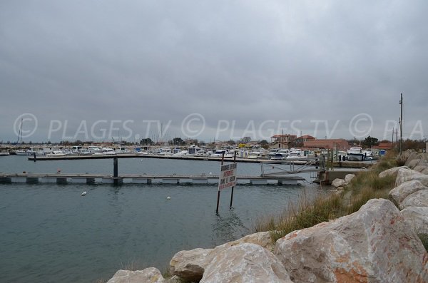 Porto di Olga a Port St Louis - Francia