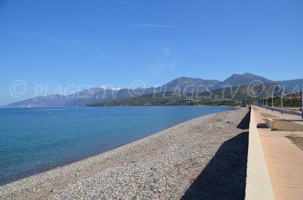 Photo de la plage d'Ospédale à côté du centre-ville de St Florent