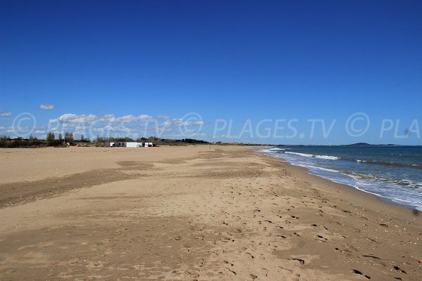 Plage ouest de Portiragnes au niveau de l'étang