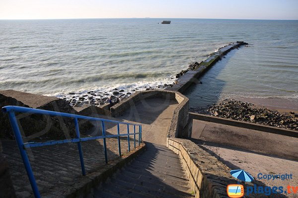 Fort de l'Heurt depuis la plage du Portel