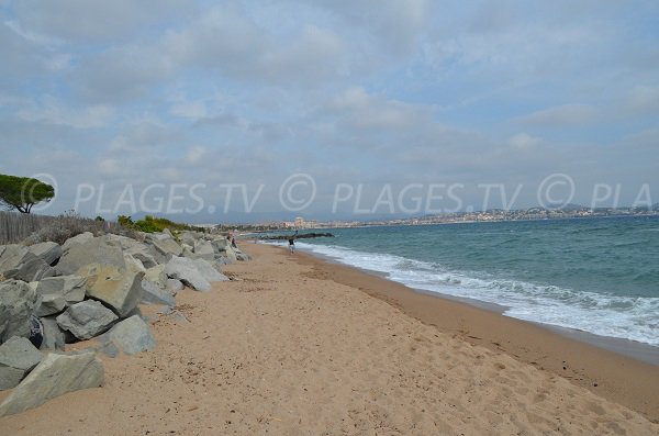 Spiaggia del Pacha a Fréjus - France