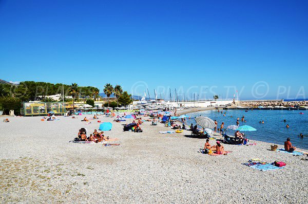 Beach at the exit of Roquebrune Cap Martin