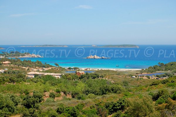 Palombaggia avec les étangs, la plage et les Iles Cerbicale