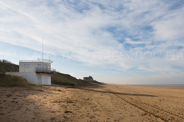 Large sandy beach in Varaville (Calvados)