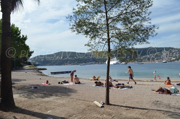 Shade on the Saint Jean Cap Ferrat beach