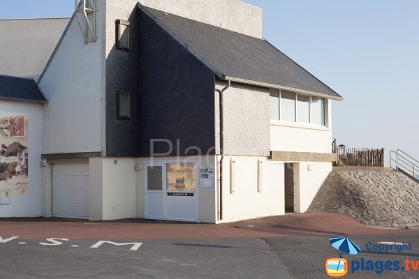 Lifeguard station of Passous beach - Agon-Coutainville